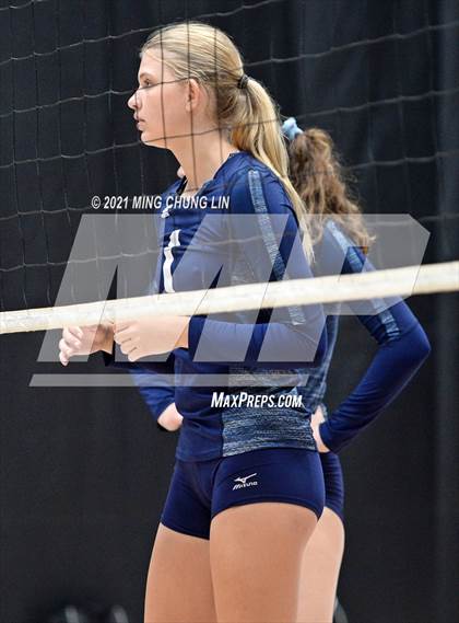 Thumbnail 3 in Redlands vs. Hemet (Queen's Court Tournament) photogallery.