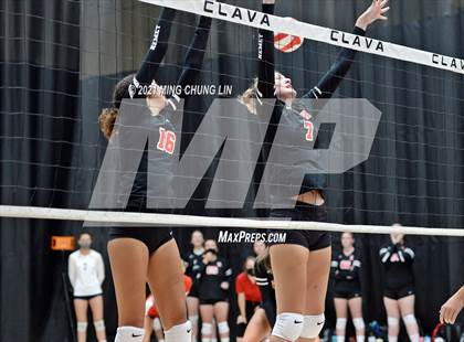 Thumbnail 1 in Redlands vs. Hemet (Queen's Court Tournament) photogallery.
