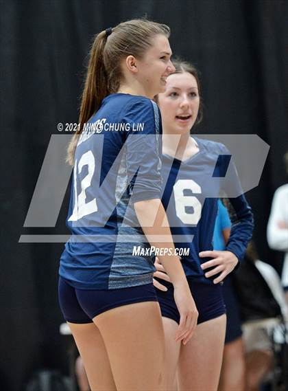 Thumbnail 2 in Redlands vs. Hemet (Queen's Court Tournament) photogallery.
