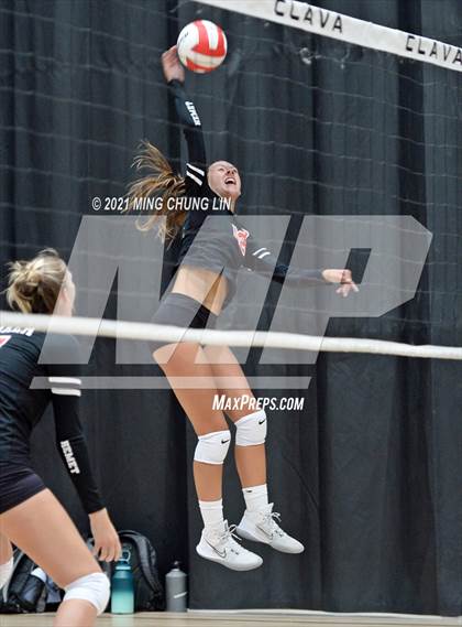 Thumbnail 3 in Redlands vs. Hemet (Queen's Court Tournament) photogallery.