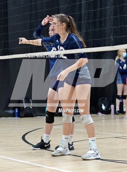 Thumbnail 3 in Redlands vs. Hemet (Queen's Court Tournament) photogallery.