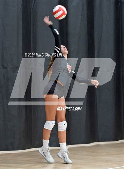 Thumbnail 3 in Redlands vs. Hemet (Queen's Court Tournament) photogallery.