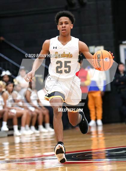 Thumbnail 2 in Shelby vs. Forest Hills (NCHSAA 2A Western Regional Final) photogallery.