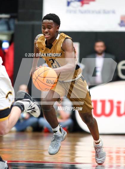 Thumbnail 2 in Shelby vs. Forest Hills (NCHSAA 2A Western Regional Final) photogallery.