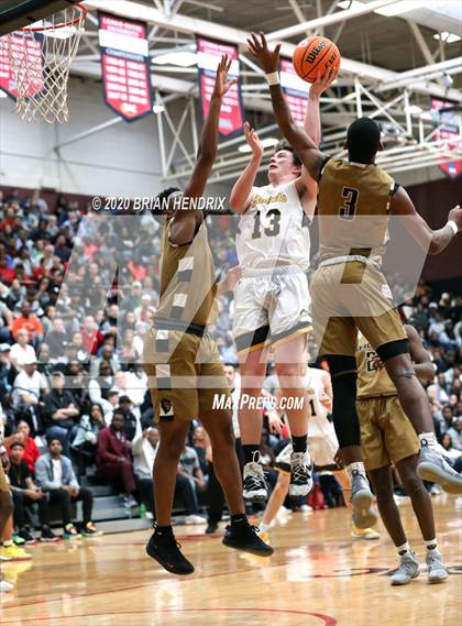 Thumbnail 2 in Shelby vs. Forest Hills (NCHSAA 2A Western Regional Final) photogallery.