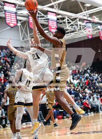 Thumbnail 1 in Shelby vs. Forest Hills (NCHSAA 2A Western Regional Final) photogallery.