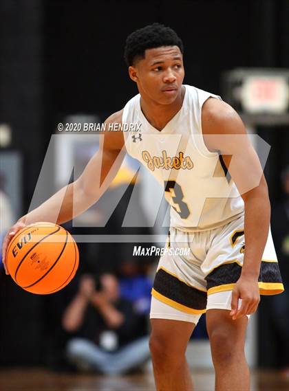 Thumbnail 3 in Shelby vs. Forest Hills (NCHSAA 2A Western Regional Final) photogallery.