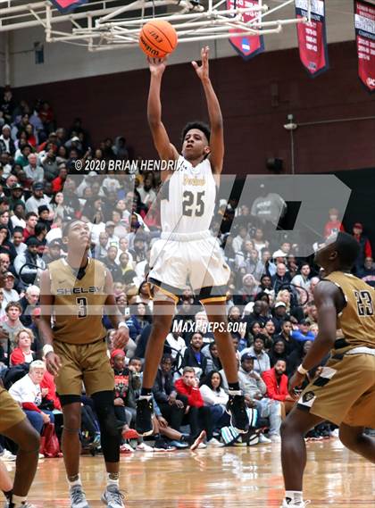 Thumbnail 1 in Shelby vs. Forest Hills (NCHSAA 2A Western Regional Final) photogallery.