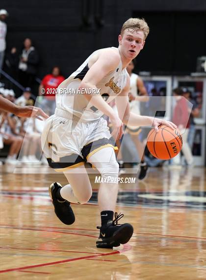 Thumbnail 1 in Shelby vs. Forest Hills (NCHSAA 2A Western Regional Final) photogallery.
