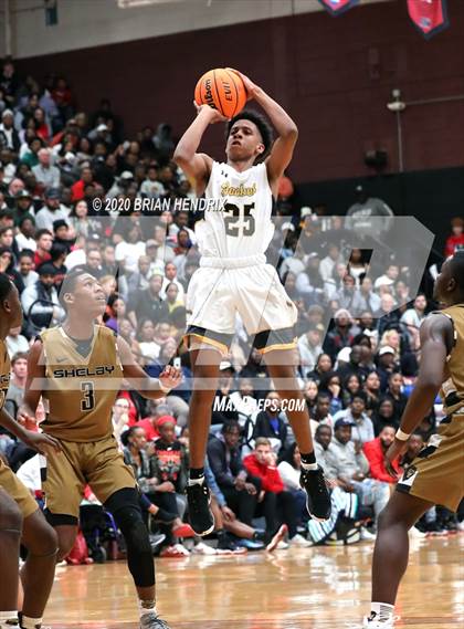 Thumbnail 3 in Shelby vs. Forest Hills (NCHSAA 2A Western Regional Final) photogallery.