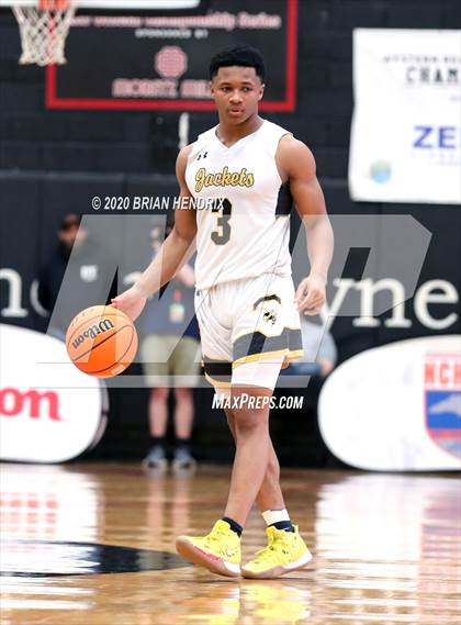 Thumbnail 3 in Shelby vs. Forest Hills (NCHSAA 2A Western Regional Final) photogallery.