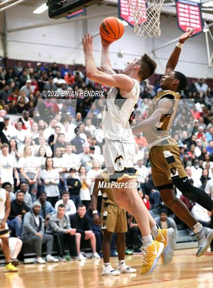 Thumbnail 1 in Shelby vs. Forest Hills (NCHSAA 2A Western Regional Final) photogallery.