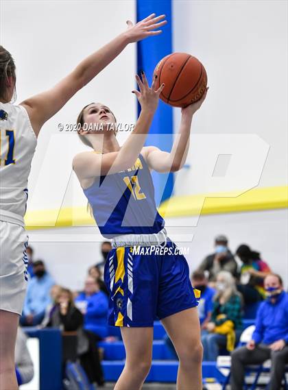 Thumbnail 3 in Lipan @ Huckabay photogallery.