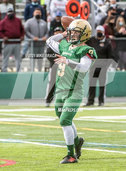 Thumbnail 1 in La Salle Academy vs. Bishop Hendricken (Division 1 Final) photogallery.