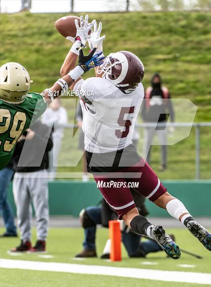 Thumbnail 1 in La Salle Academy vs. Bishop Hendricken (Division 1 Final) photogallery.