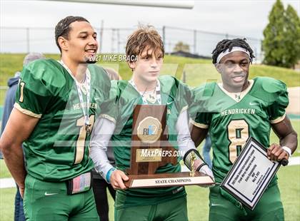 Thumbnail 2 in La Salle Academy vs. Bishop Hendricken (Division 1 Final) photogallery.