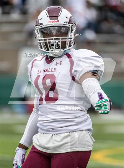 Thumbnail 2 in La Salle Academy vs. Bishop Hendricken (Division 1 Final) photogallery.