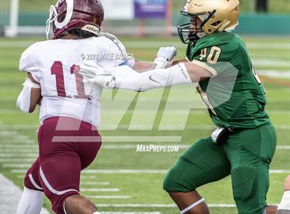 Thumbnail 2 in La Salle Academy vs. Bishop Hendricken (Division 1 Final) photogallery.