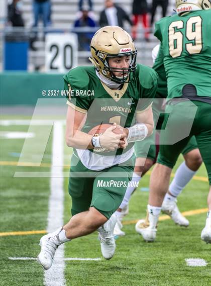 Thumbnail 2 in La Salle Academy vs. Bishop Hendricken (Division 1 Final) photogallery.