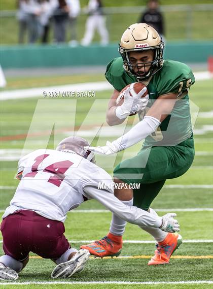 Thumbnail 3 in La Salle Academy vs. Bishop Hendricken (Division 1 Final) photogallery.