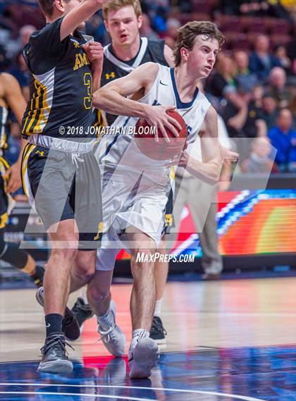 Thumbnail 3 in Immaculate vs. Amity Regional (CIAC D2 Final) photogallery.