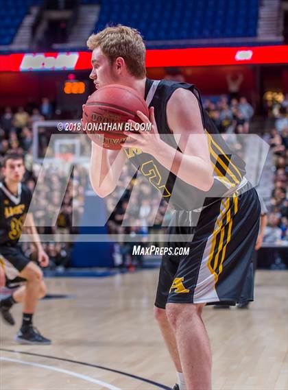 Thumbnail 3 in Immaculate vs. Amity Regional (CIAC D2 Final) photogallery.