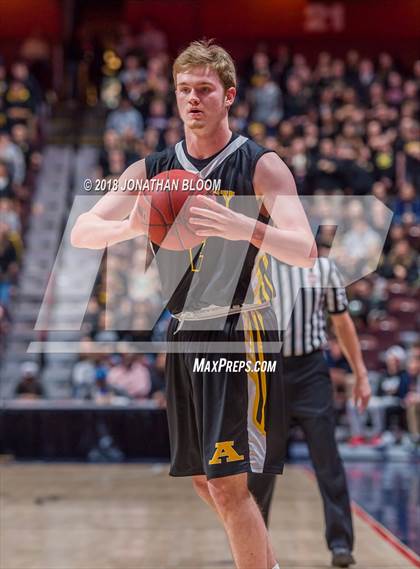 Thumbnail 2 in Immaculate vs. Amity Regional (CIAC D2 Final) photogallery.
