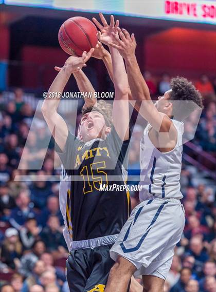 Thumbnail 2 in Immaculate vs. Amity Regional (CIAC D2 Final) photogallery.
