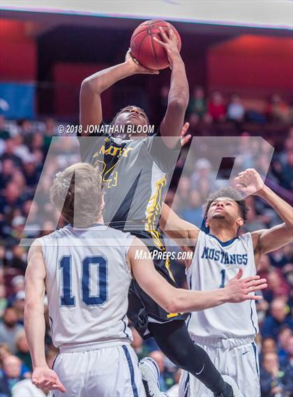 Thumbnail 1 in Immaculate vs. Amity Regional (CIAC D2 Final) photogallery.
