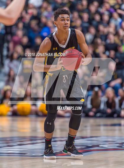 Thumbnail 2 in Immaculate vs. Amity Regional (CIAC D2 Final) photogallery.