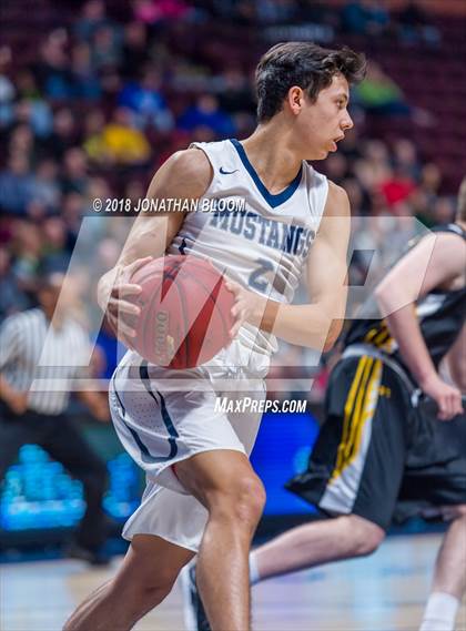 Thumbnail 3 in Immaculate vs. Amity Regional (CIAC D2 Final) photogallery.