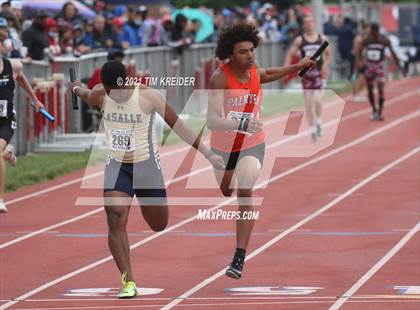 Thumbnail 3 in PIAA Class AAA Track & Field Championships photogallery.