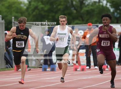 Thumbnail 2 in PIAA Class AAA Track & Field Championships photogallery.