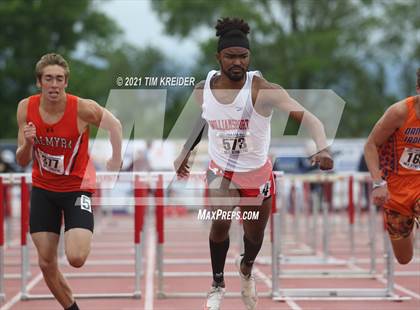 Thumbnail 1 in PIAA Class AAA Track & Field Championships photogallery.