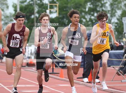 Thumbnail 2 in PIAA Class AAA Track & Field Championships photogallery.