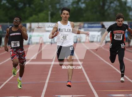 Thumbnail 1 in PIAA Class AAA Track & Field Championships photogallery.