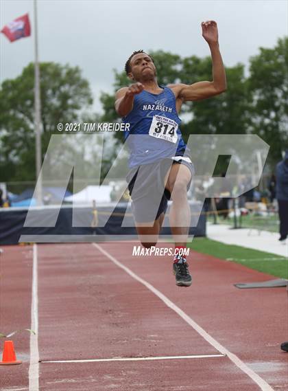 Thumbnail 3 in PIAA Class AAA Track & Field Championships photogallery.
