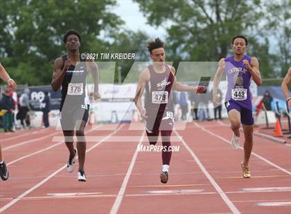 Thumbnail 1 in PIAA Class AAA Track & Field Championships photogallery.
