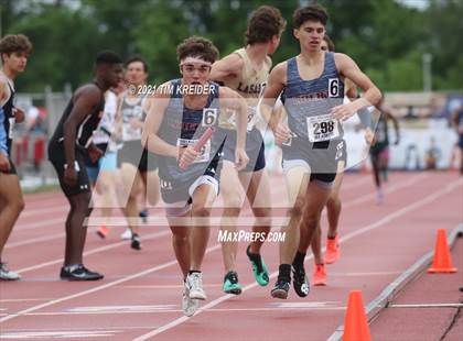Thumbnail 3 in PIAA Class AAA Track & Field Championships photogallery.