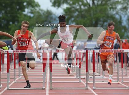 Thumbnail 1 in PIAA Class AAA Track & Field Championships photogallery.