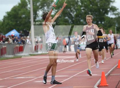 Thumbnail 1 in PIAA Class AAA Track & Field Championships photogallery.