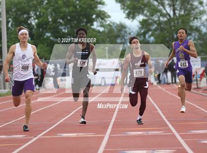 Thumbnail 3 in PIAA Class AAA Track & Field Championships photogallery.