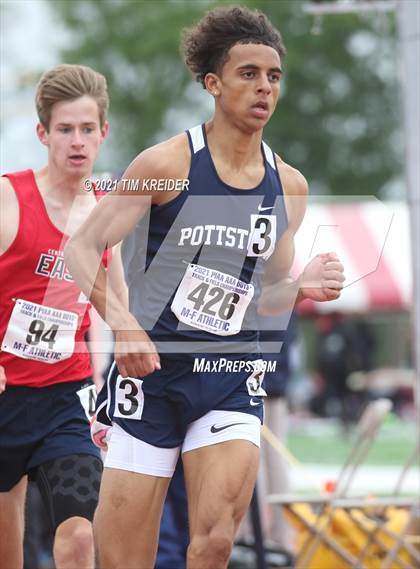Thumbnail 1 in PIAA Class AAA Track & Field Championships photogallery.
