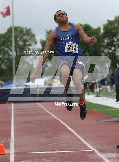 Thumbnail 1 in PIAA Class AAA Track & Field Championships photogallery.