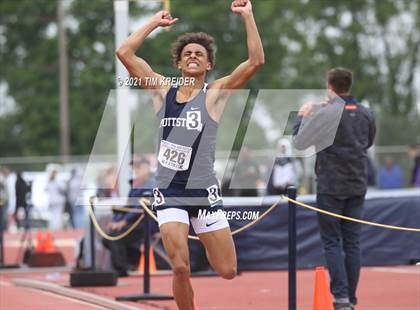 Thumbnail 3 in PIAA Class AAA Track & Field Championships photogallery.