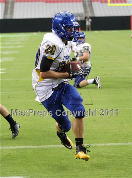 Thumbnail 3 in Moapa Valley vs. Show Low (Sollenberger Classic) photogallery.