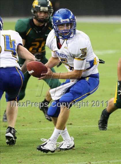 Thumbnail 3 in Moapa Valley vs. Show Low (Sollenberger Classic) photogallery.