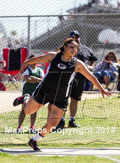 Thumbnail 3 in Wildcat Relays Girls photogallery.