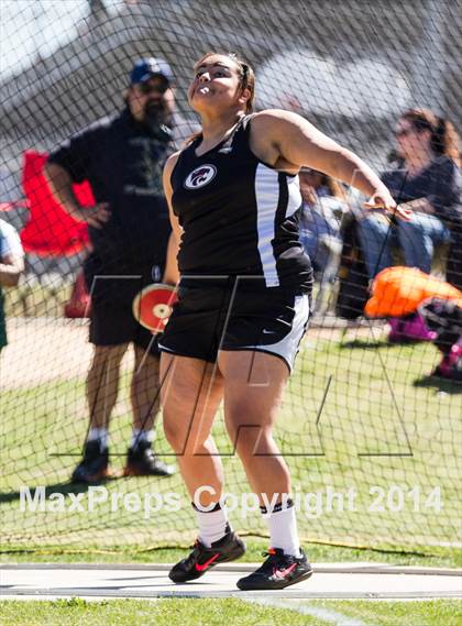 Thumbnail 2 in Wildcat Relays Girls photogallery.