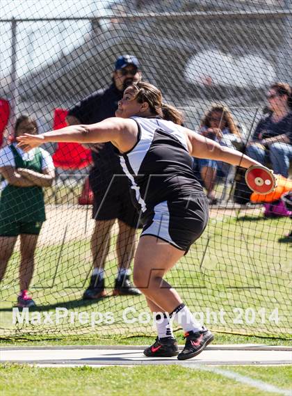 Thumbnail 1 in Wildcat Relays Girls photogallery.